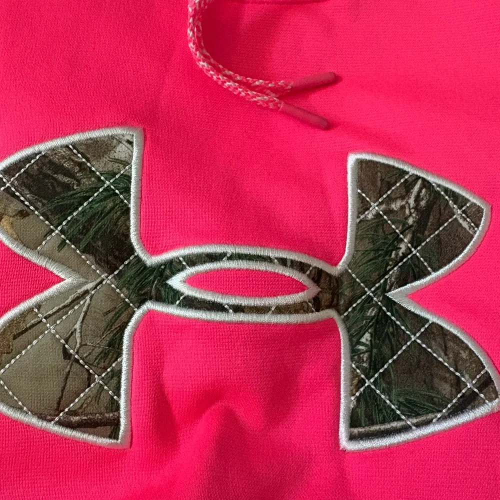 Under Armour Women’s Pink Camo Logo Hoodie Sweatshirt Size Large - Picture 4 of 6